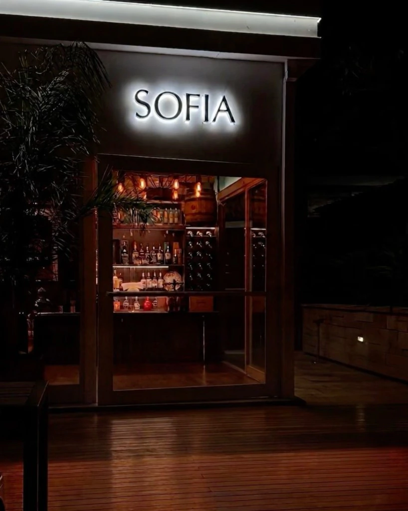 Sofía Grill en Arena Maipú